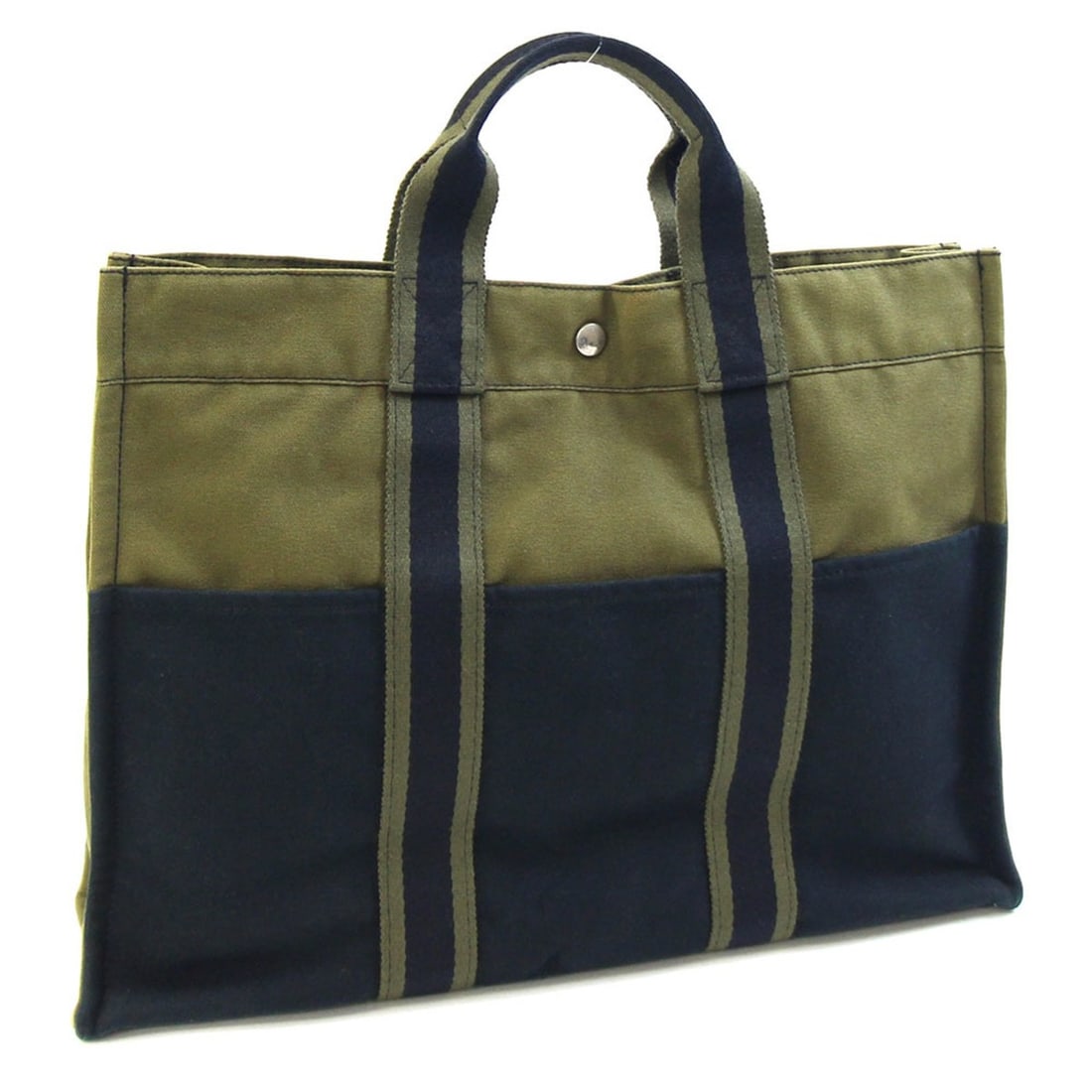 Hermes Tote Bag Fourre-Tout MM Olive Navy Cotton Canvas for Women and Men HERMES: --- Catalog ---Category: SizeSize (HxWxD): 32cm x 43cm x 9.5cm / 12.59'' x 16.92'' x 3.74''Category: DesignType: Tote bagColor: Navy, OliveGender: Men,WomenMaterial: Cotton canvas Category: GeneralBra