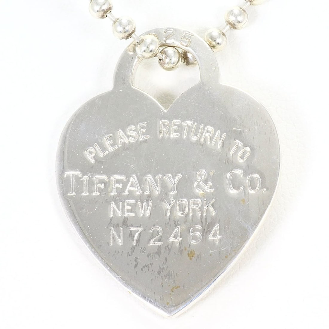 Tiffany & Co. Return to Heart Tag Silver Necklace, Total Weight 20.8g, 86cm, Like New Condition.: --- Catalog ---Category: SizePendant Size: 30mm x 23mm / 1.18'' x 0.9''Neck Circumference: 86 cm / 33.85''Category: DesignColor: SilverGender: WomenMaterial: Silver 925Necklace Type: NecklaceCategory: