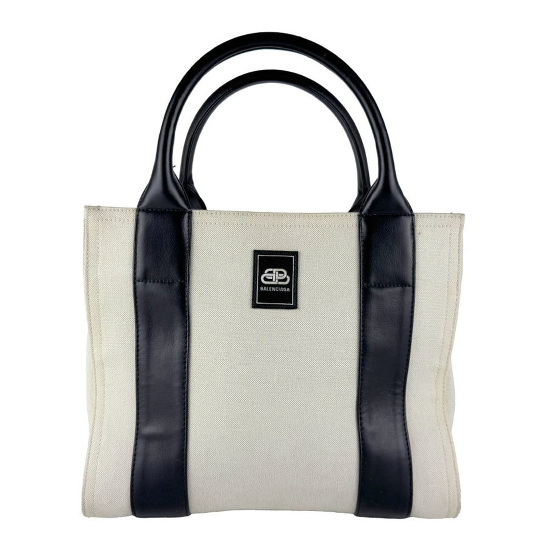 Balenciaga BALENCIAGA Shoulder Bag Handbag Trade XS Canvas Leather Black Ivory Women's 620884 z10765: --- Catalog ---Category: SizeStrap Drop: 95cm / 37.4''Size (HxWxD): 23cm x 28cm x 14cm / 9.05'' x 11.02'' x 5.51''Strap Length: 95cm / 37.4''Category: DesignType: Handbag, Shoulder bagColor: Black,