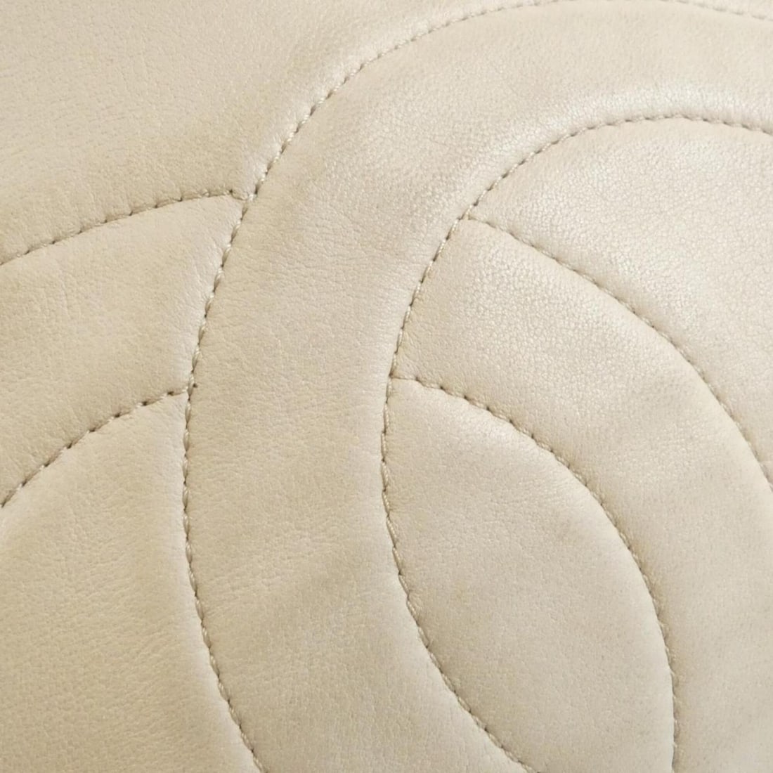 Chanel shoulder bag - 4