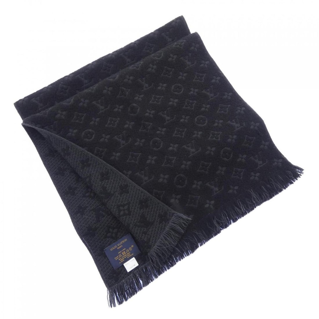 Louis Vuitton Monogram Classic M70520 Scarf: --- Catalog ---Category: SizeSize (LxW): 1.78m x 38.5cm / 70.07'' x 15.15''Category: DesignType: StoleColor: BlackGender: MenCategory: GeneralMPN: M70520Brand: Louis Vuitton--- Item List ---Section: