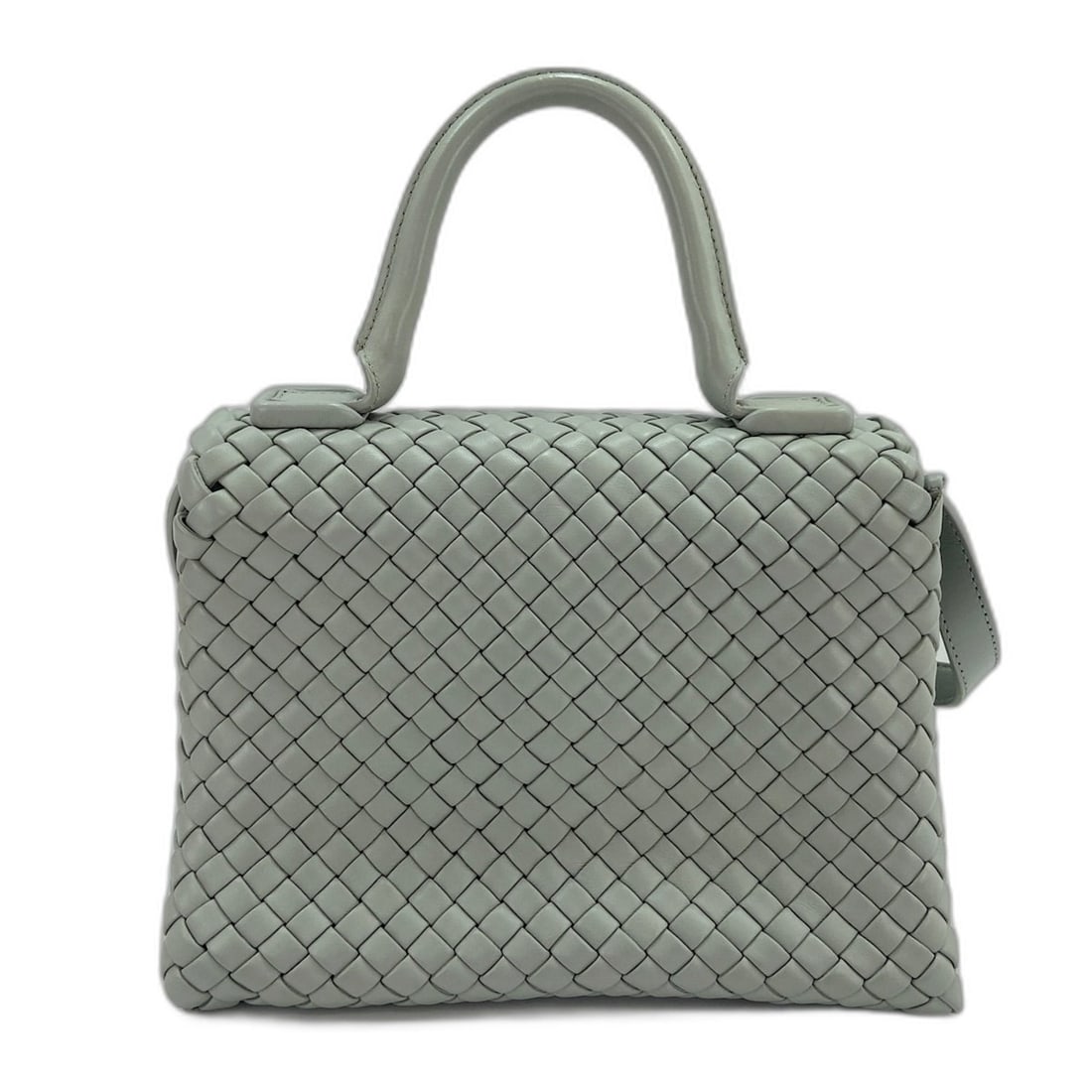 BOTTEGA VENETA Patty Handbag Shoulder Bag Gray: --- Catalog ---Category: SizeSize (HxWxD): 19cm x 26cm x 12cm / 7.48'' x 10.23'' x 4.72''Category: DesignType: Handbag, Shoulder bagColor: GrayGender: WomenCategory: GeneralBrand: Bottega Veneta--- It
