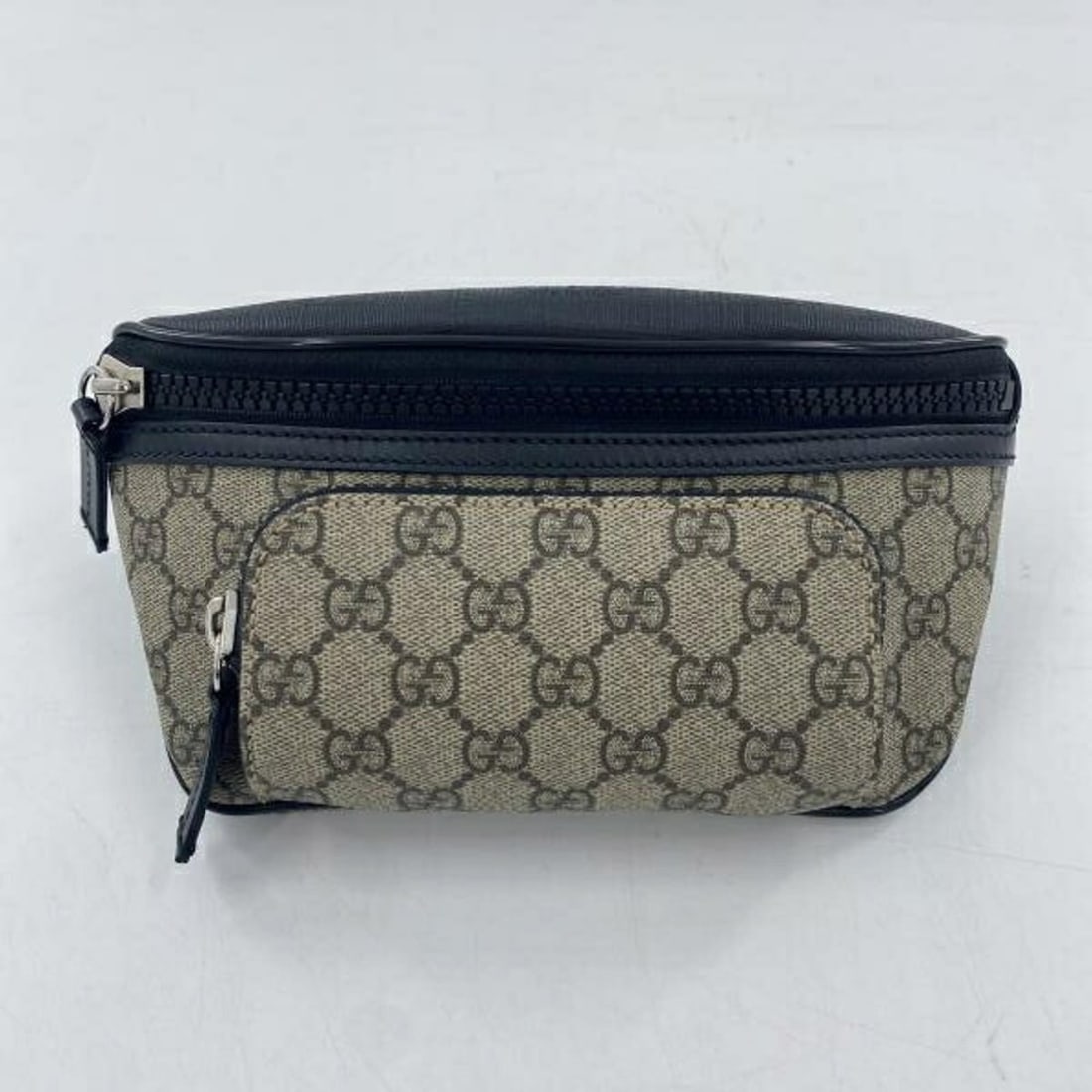 GUCCI Body Bag Waist 450946 486628 GG Supreme Black Charcoal Gray Gucci: --- Catalog ---Category: SizeSize (HxWxD): 13cm x 23cm x 7cm / 5.11'' x 9.05'' x 2.75''Category: DesignType: Sling bagColor: Black, Charcoal grayGender: Men,WomenMaterial: GG Supreme Category: General