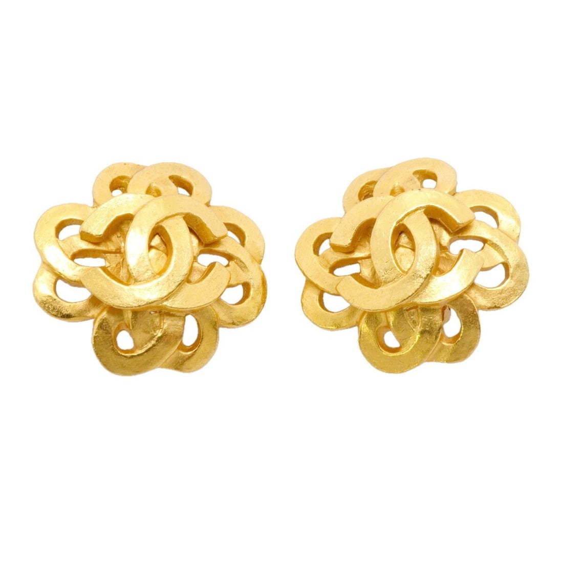 Chanel earrings, Coco Mark, GP plated, gold, women's.: --- Catalog ---Category: SizeSize (HxWxD): 22.80mm x 23.80mm / 0.90'' x 0.94''Category: DesignType: Clip earringsColor: GoldGender: WomenMaterial: Gold platingCategory: GeneralBrand: Chanel--- Item Li