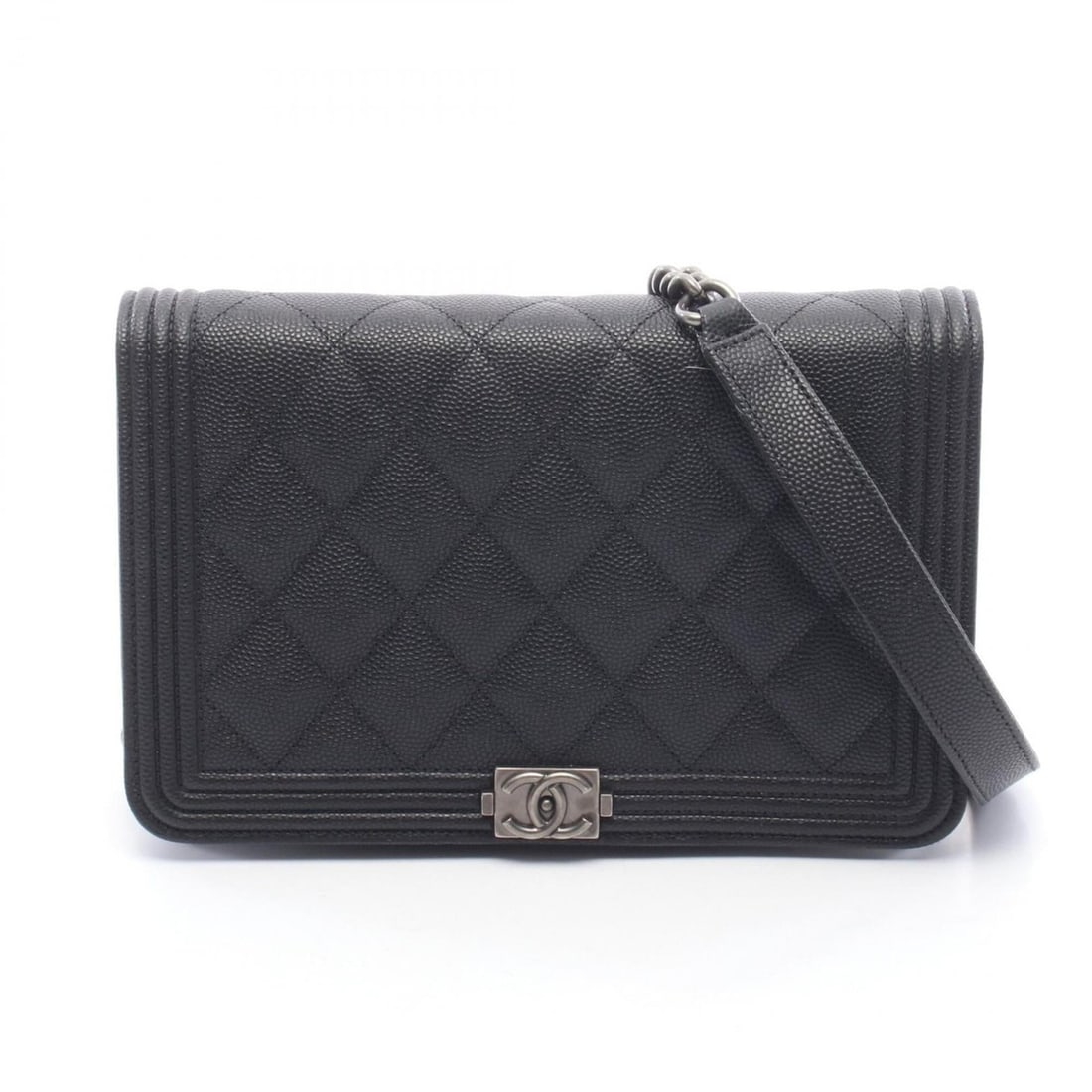 Chanel Boy Matelassé Shoulder Bag/Handbag, Caviar Leather (Grained Calfskin), Women's, Black: --- Catalog ---Category: SizeSize (HxWxD): 12cm x 19cm x 4cm / 4.72'' x 7.48'' x 1.57''Category: DesignType: Handbag, Shoulder bagColor: BlackGender: WomenMaterial: Grained Calfskin Hardware Color: Si