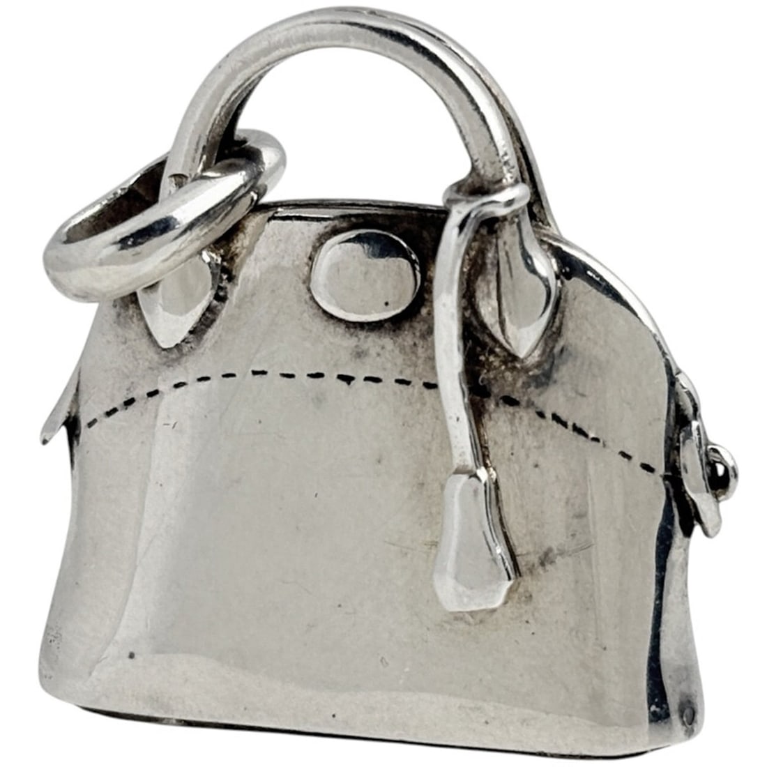 Hermes Bolide motif pendant top, pill case, sterling silver (925), silver, women's.: --- Catalog ---Category: SizePendant Size: 22mm x 25mm / 0.86'' x 0.98''Category: DesignColor: SilverGender: WomenMaterial: Silver 925Necklace Type: PendantCategory: GeneralBrand: Hermes--- Item List 