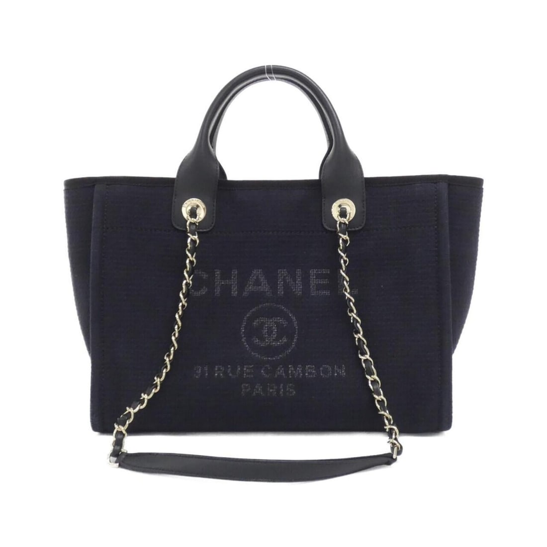 Chanel Deauville Line AS3257 Handbag: --- Catalog ---Category: SizeSize (HxWxD): 23cm x 32cm x 16cm / 9.05'' x 12.59'' x 6.29''Category: DesignType: Handbag, PouchColor: BlackGender: Men,WomenHardware Color: GoldCategory: GeneralMPN: