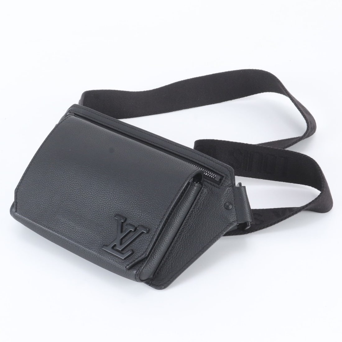 Louis Vuitton RFID-protected LV Aerogram Takeoff Sling Bag M57081 Leather Body for Men