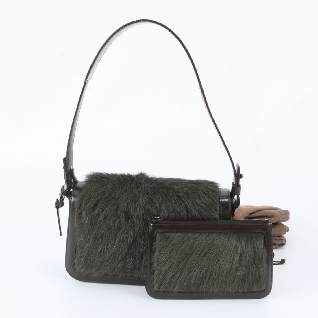 Celine Leather Shoulder Bag with Real Fur Pouch, One-Handle Tote Bag, Handbag for Women: --- Catalog ---Category: SizeSize (HxWxD): 15cm x 25cm x 9cm / 5.9'' x 9.84'' x 3.54''Category: DesignType: Handbag, Pouch, Shoulder bag, Tote bagColor: Brown, Dark greenGender: WomenMaterial: Leather