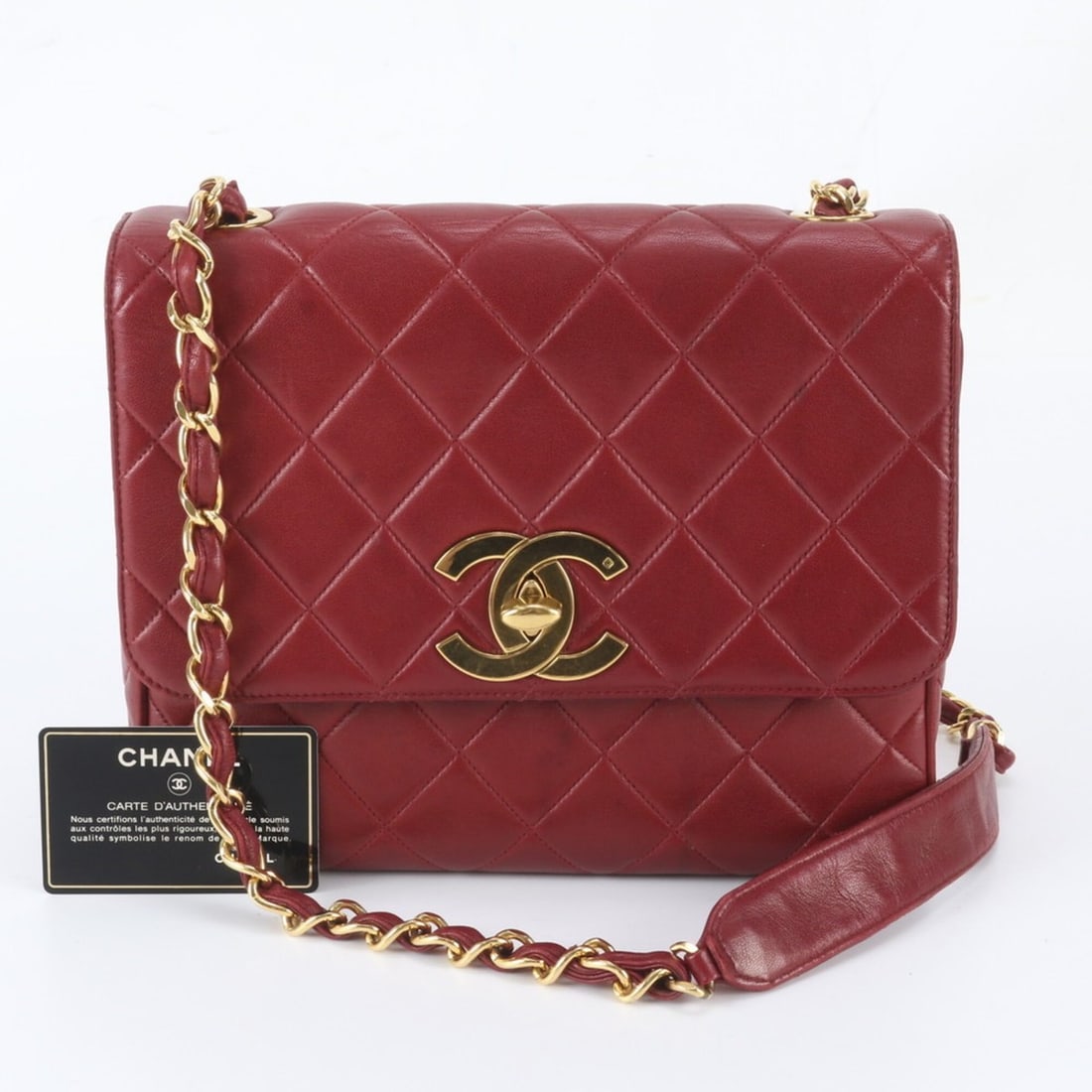 Chanel Matelassé Lambskin Shoulder Bag (2911909) with Guarantee and Serial Seal - Women's (1 of 11)