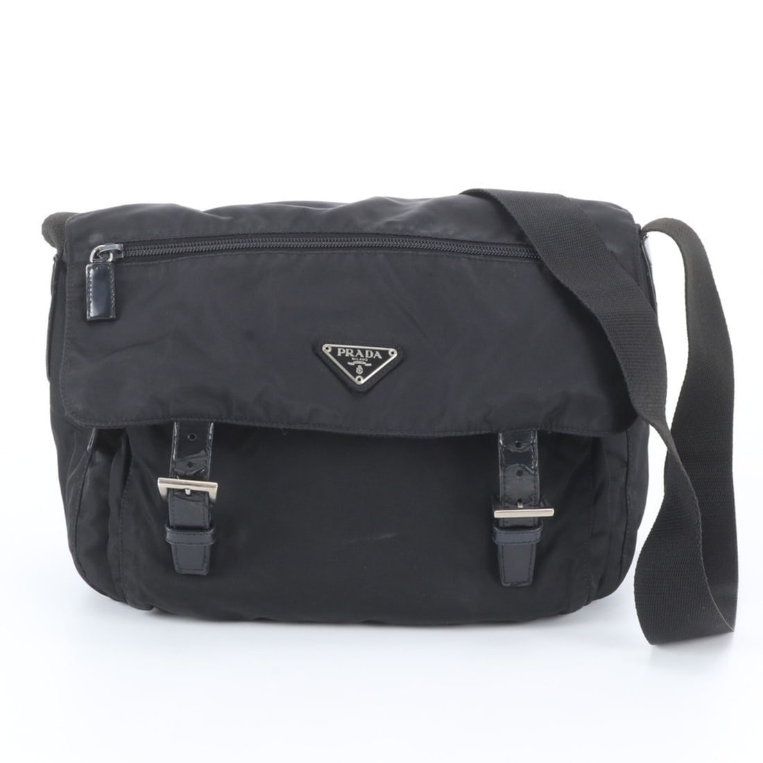 Prada Tessuto Nylon Triangle Logo Leather Shoulder Bag Messenger Black Men's: --- Catalog ---Category: SizeSize (HxWxD): 20cm x 28cm x 10cm / 7.87'' x 11.02'' x 3.93''Category: DesignType: Messenger bag, Shoulder bagColor: BlackGender: MenMaterial: Leather , Nylon Category: Gen