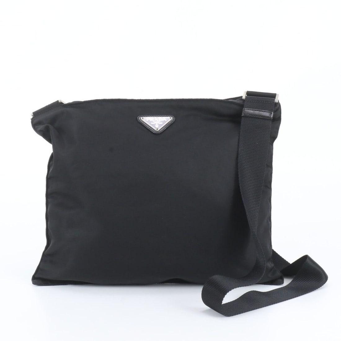 Prada Tessuto Nylon Triangle Logo Leather Shoulder Bag Messenger Black Men's: --- Catalog ---Category: SizeSize (HxWxD): 30cm x 35cm x 5cm / 11.81'' x 13.77'' x 1.96''Category: DesignType: Messenger bag, Shoulder bagColor: BlackGender: MenMaterial: Leather , Nylon Category: Gen