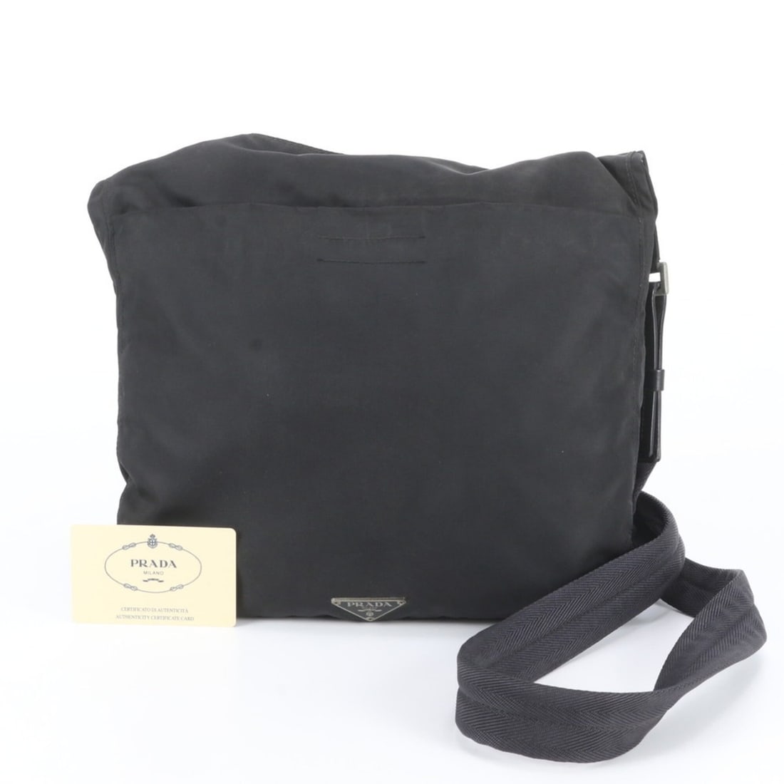 Prada Tessuto Nylon Shoulder Bag/Messenger Bag for Men, with Guarantee Card.: --- Catalog ---Category: SizeSize (HxWxD): 27cm x 27cm x 7cm / 10.62'' x 10.62'' x 2.75''Category: DesignType: Messenger bag, Shoulder bagColor: BlackGender: MenCategory: GeneralMPN: V218Brand: PradaC