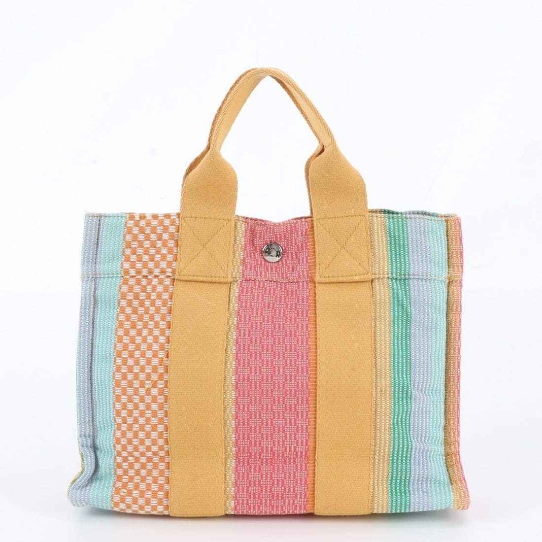 Hermes New York Madison store exclusive Fourre-Tout PM handbag/tote bag for women: --- Catalog ---Category: SizeSize (HxWxD): 22cm x 30cm x 9cm / 8.66'' x 11.81'' x 3.54''Category: DesignType: Handbag, Tote bagColor: Multi-colorGender: WomenCategory: GeneralBrand: HermesCountry of O