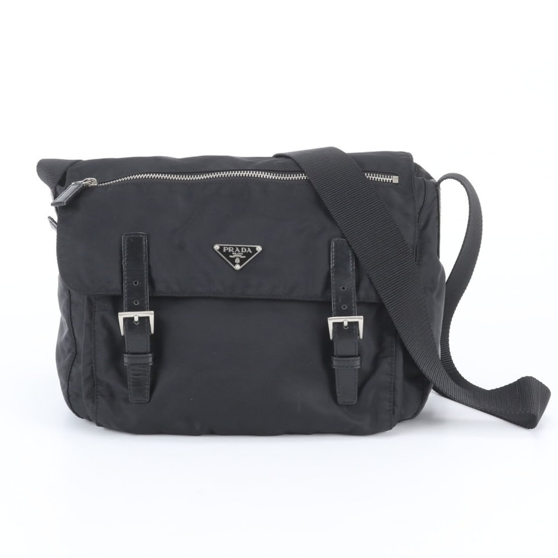 Prada Tessuto Nylon Triangle Logo Leather Shoulder Bag Messenger Black Men's: --- Catalog ---Category: SizeSize (HxWxD): 20cm x 28cm x 8cm / 7.87'' x 11.02'' x 3.14''Category: DesignType: Messenger bag, Shoulder bagColor: BlackGender: MenMaterial: Nylon , Leather Category: Gene