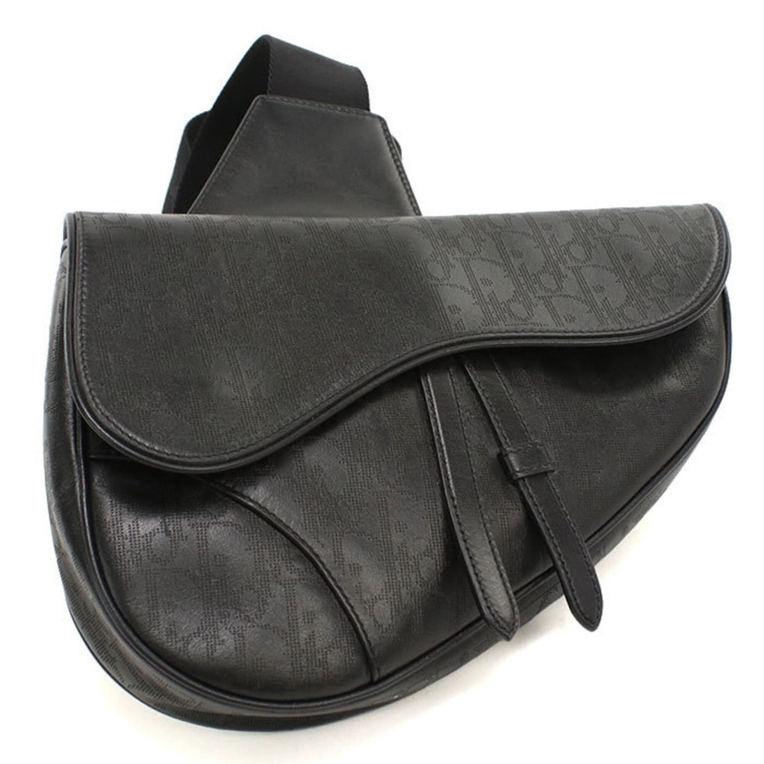 DIOR Dior Body Bag 1ADP0093VPI Saddle Men's Black: --- Catalog ---Category: SizeSize (HxWxD): 19cm x 27cm x 5cm / 7.48'' x 10.62'' x 1.96''Category: DesignType: Sling bagColor: BlackGender: MenHardware Color: SilverCategory: GeneralMPN: 1ADP0093VPIBra