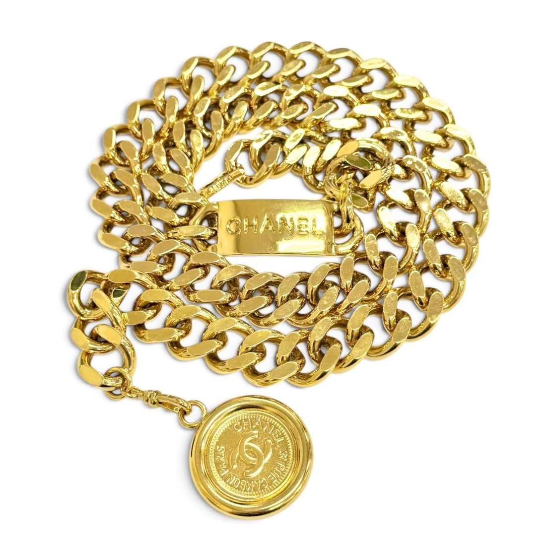 CHANEL Vintage 94P Coco Mark Coin Motif Logo Plate Chain Belt Gold Women's with Box: --- Catalog ---Category: SizeLength: 77cm / 30.31''Category: DesignType: Chain beltColor: GoldGender: WomenCategory: GeneralMPN: 94PBrand: Chanel--- Item List ---Section: ConditionRanking: Rank A Used