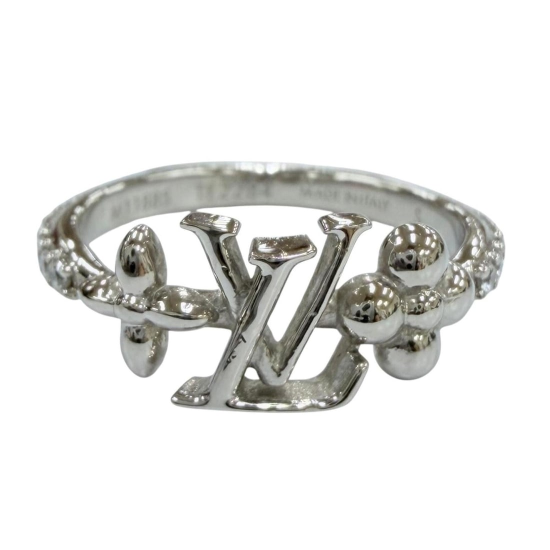 LOUIS VUITTON (Louis Vuitton) 2024 model M1188S Ring - LV Iconic Rhinestone Ring, Silver, Size S,: --- Catalog ---Category: SizeJP Size: 10US Size: 5.5Category: DesignType: Band ringColor: SilverGender: WomenCategory: GeneralMPN: M1188SBrand: Louis VuittonCountry of Origin: Italy--- Item List ---Se