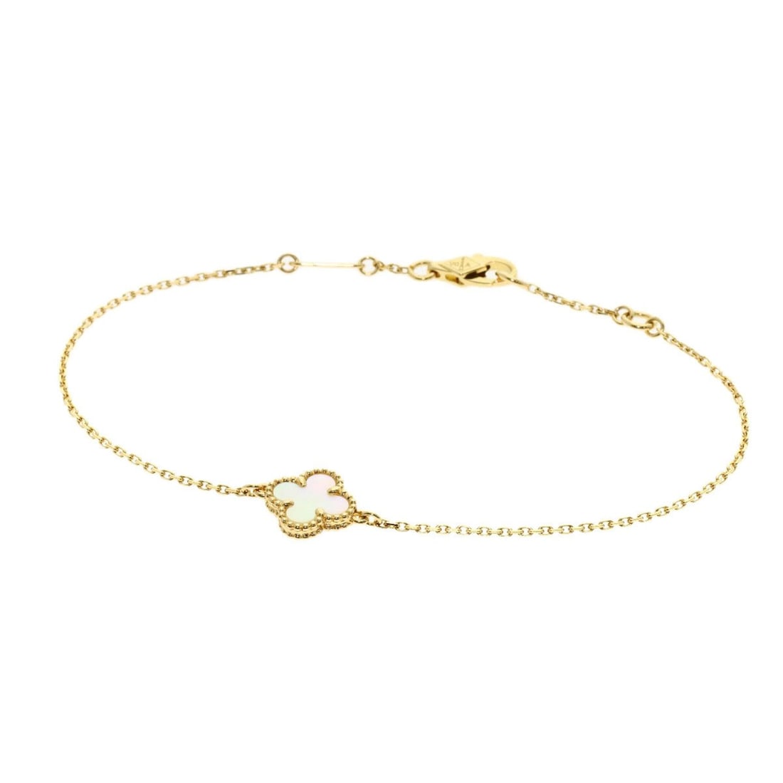 Van Cleef & Arpels Sweet Alhambra Shell Bracelet 18K Yellow Gold Women's: --- Catalog ---Category: SizeLength: 17cm / 6.69''Category: DesignType: Charm braceletGender: WomenMaterial: Yellow gold (18K)Category: GeneralBrand: Van Cleef & Arpels--- Item List ---Section: Condit