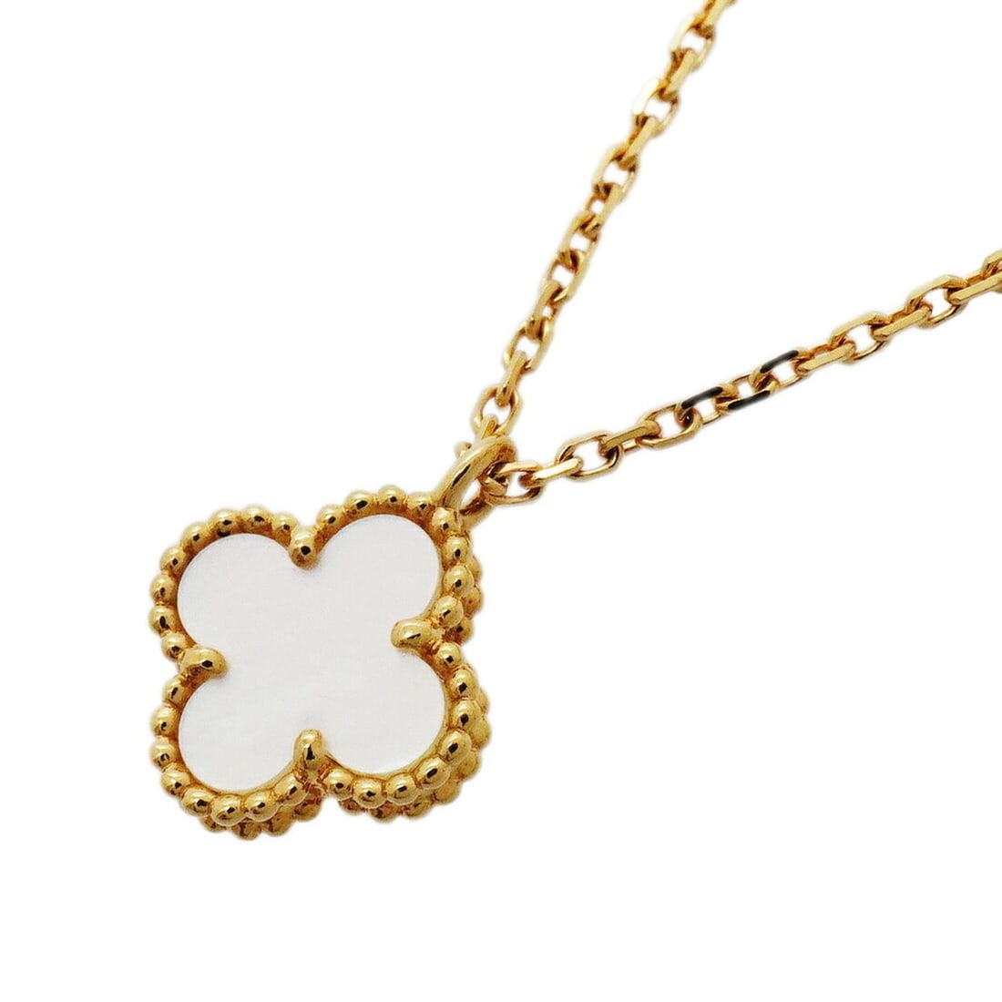 Van Cleef & Arpels Sweet Alhambra Necklace, 18K Yellow Gold, Mother-of-Pearl, Ladies' P3388161: --- Catalog ---Category: SizePendant Size: 11.4mm x 9.1mm / 0.44'' x 0.35''Neck Circumference: 38 cm - 40 cm / 14.96'' - 15.74''Category: DesignGender: WomenMaterial: Mother of pearl, Yellow gold