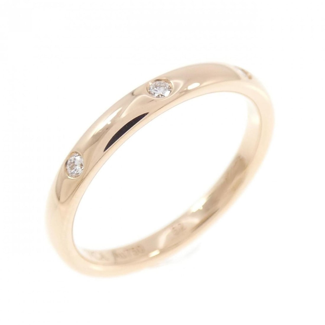 Van Cleef & Arpels Tendrement Etoile Ring: --- Catalog ---Category: SizeUS Size: 6.5Brand Size: 52Category: DesignType: Band ringGender: WomenMaterial: Pink gold (18K)Category: GeneralBrand: Van Cleef & Arpels--- Item List ---Section: