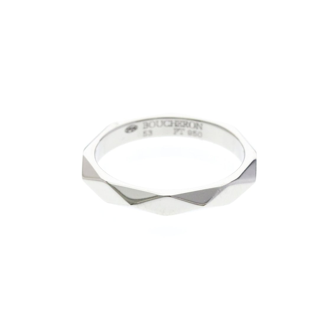 Boucheron Faceted Ring Platinum Fashion No Stone Band Ring Silver: --- Catalog ---Category: SizeWidth: 2.8mm / 0.11''Weight: 4.8g / 0.16oz.JP Size: 13US Size: 6 1/4Brand Size: 53Category: DesignType: Band ringColor: SilverMetal: PlatinumStone: No StoneStyle: FashionG