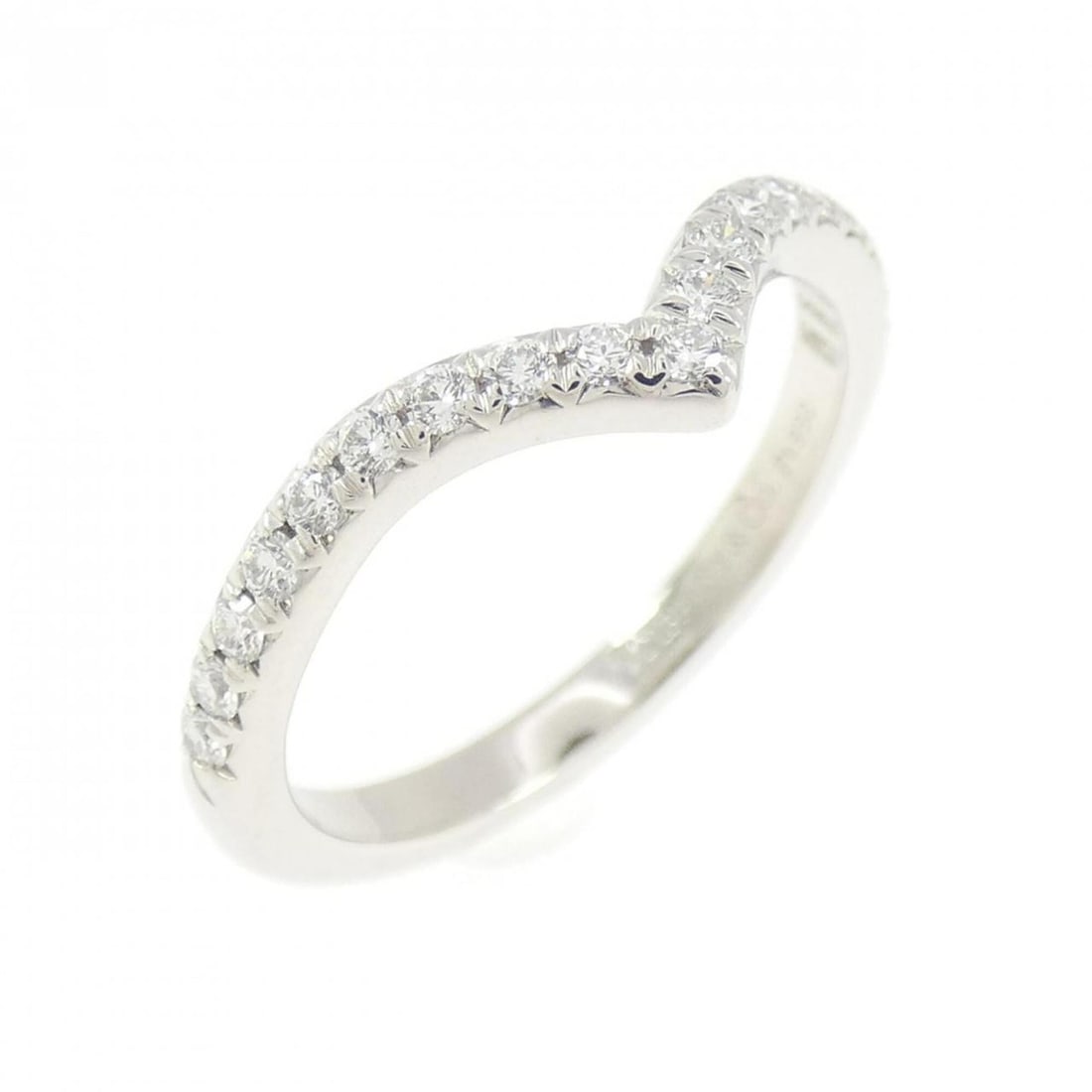Tiffany & Co. Soleste V-Band Ring: --- Catalog ---Category: SizeJP Size: 6.5US Size: 3.5Category: DesignType: Band ringGender: WomenMaterial: Platinum 950Category: GeneralBrand: Tiffany--- Item List ---Section: ConditionRanking: Rank S