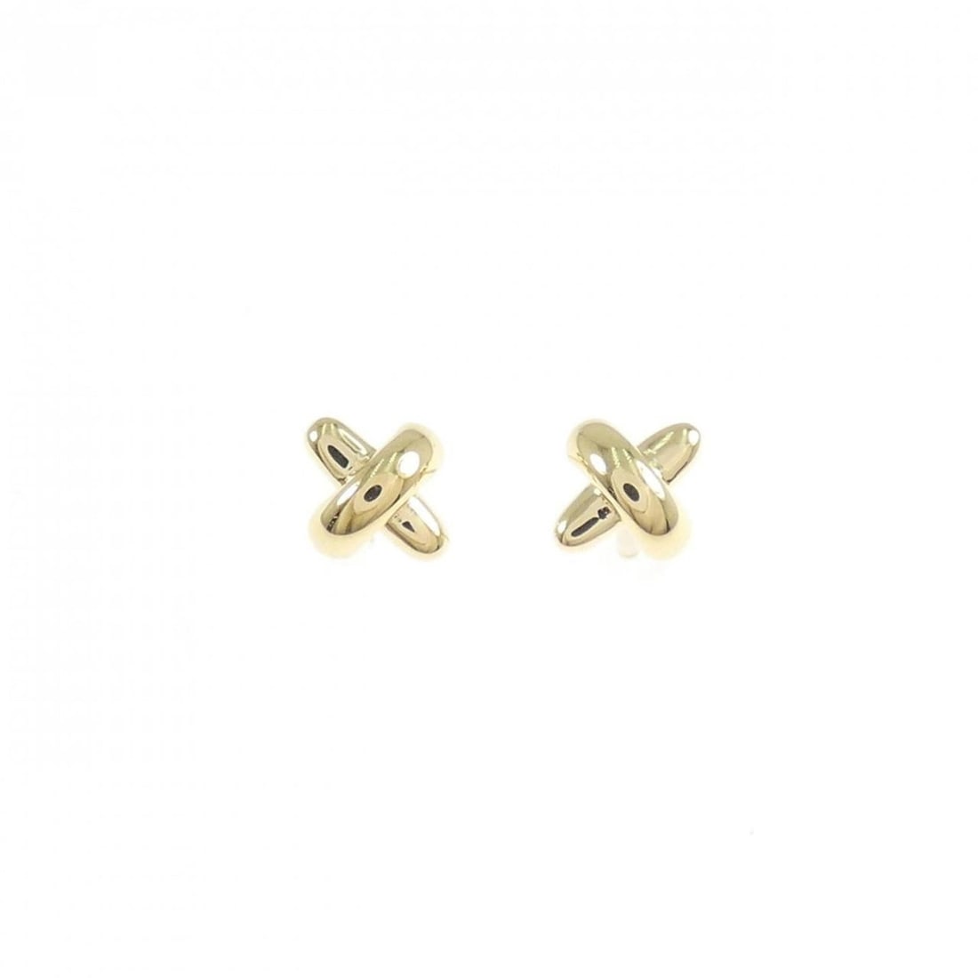 Tiffany & Co. Cross Stitch Earrings: --- Catalog ---Category: SizeSize (HxWxD): 4.40mm x 4.50mm / 0.17'' x 0.18''Category: DesignType: Stud earringsGender: WomenMaterial: Yellow gold (18K)Category: GeneralBrand: Tiffany--- Item List ---S