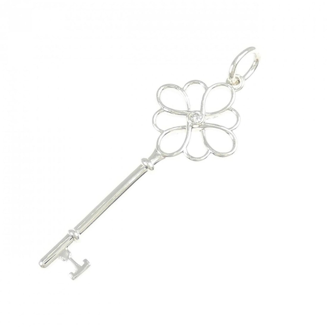 Tiffany Open Knot Key Pendant: --- Catalog ---Category: SizePendant Size: 45.7mm x 15.5mm / 1.79'' x 0.61''Category: DesignGender: WomenPendant Type: PendantNecklace Type: PendantColor (Pendant): SilverMaterial (Pendant): Silver