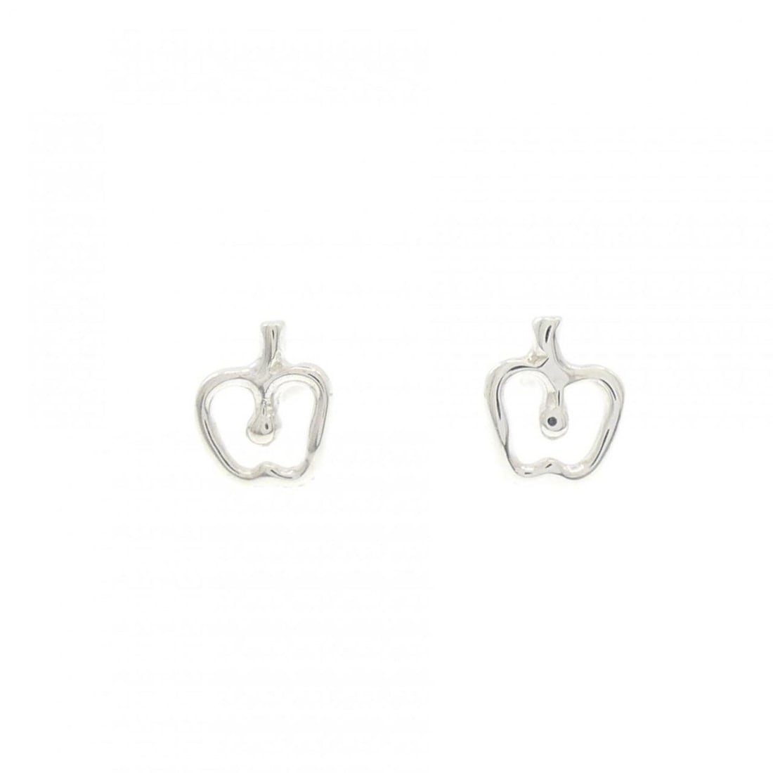 Tiffany Apple Earrings: --- Catalog ---Category: SizeSize (HxWxD): 7.70mm x 6.30mm / 0.30'' x 0.25''Category: DesignType: Stud earringsColor: SilverGender: WomenMaterial: Silver 925Category: GeneralBrand: Tiffany--- Item