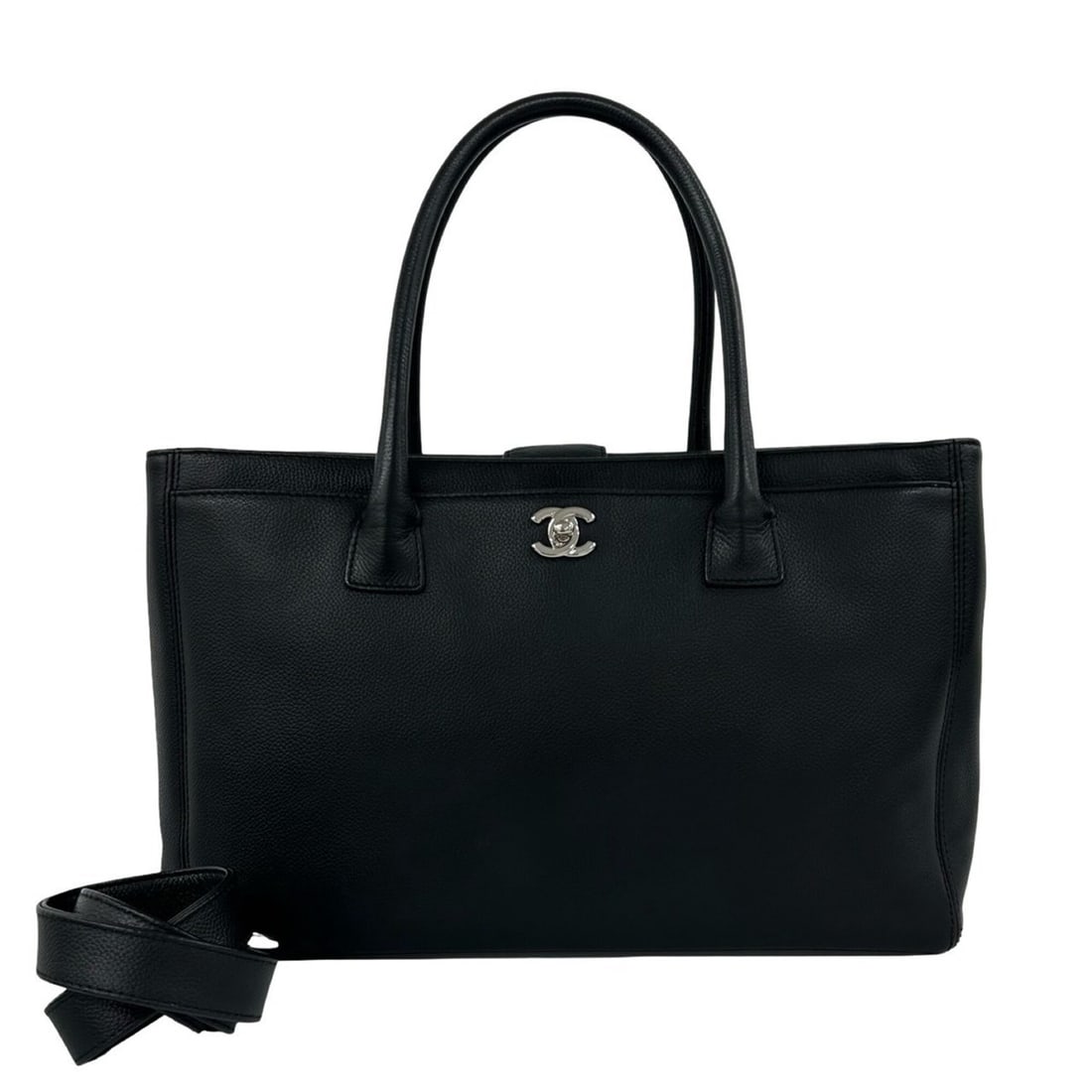 CHANEL Executive Tote, Caviar Leather, 2-way Shoulder Bag/Handbag, Black, 32273: --- Catalog ---Category: SizeSize (HxWxD): 24cm x 35cm x 14cm / 9.44'' x 13.77'' x 5.51''Category: DesignType: Handbag, Pouch, Shoulder bagColor: BlackGender: WomenMaterial: Grained Calfskin Category: