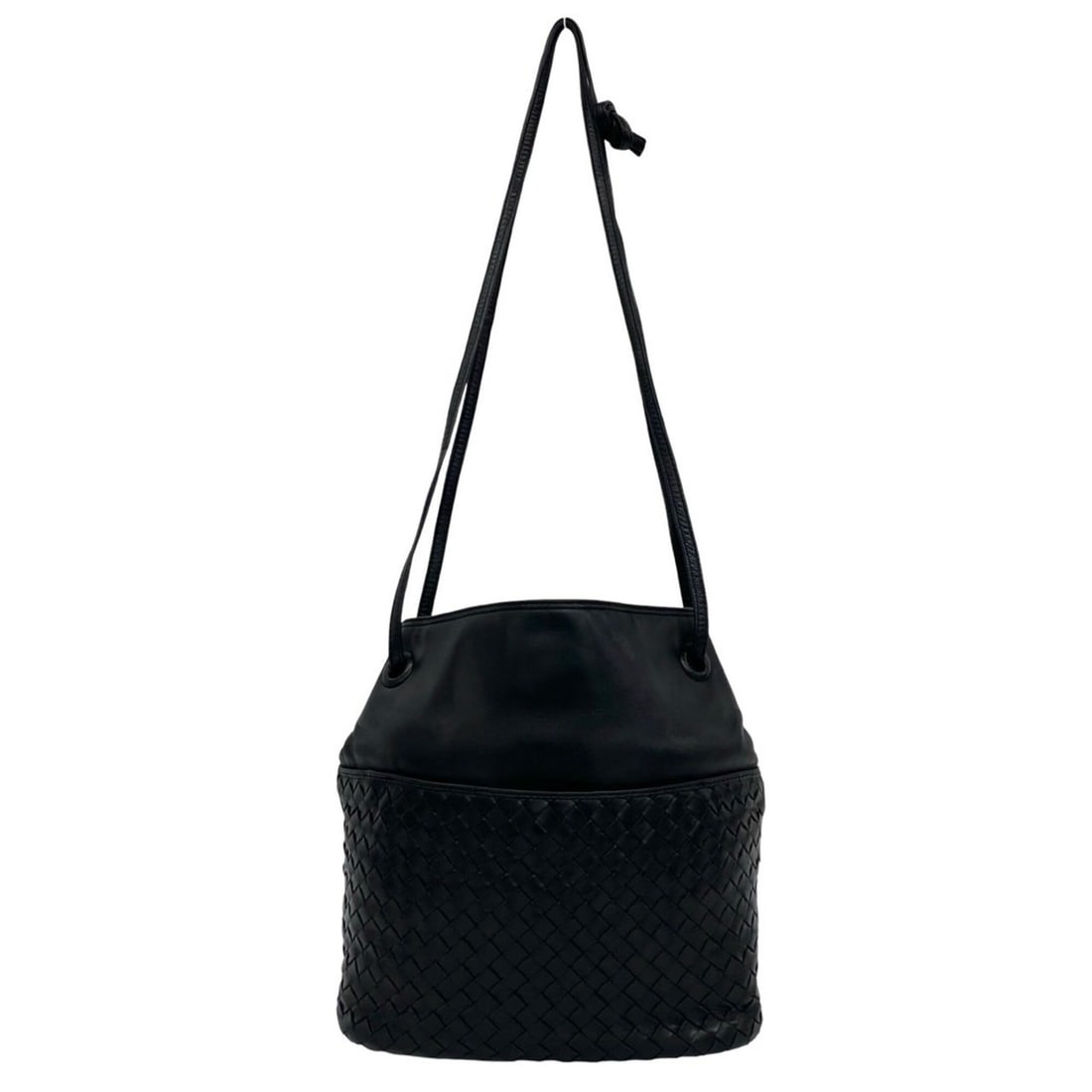 BOTTEGA VENETA Vintage Intrecciato Leather Semi-Shoulder Bag Tote Black 91333: --- Catalog ---Category: SizeSize (HxWxD): 24cm x 32cm x 10cm / 9.44'' x 12.59'' x 3.93''Category: DesignType: Shoulder bag, Tote bagColor: BlackGender: WomenMaterial: Leather Category: GeneralBrand: 
