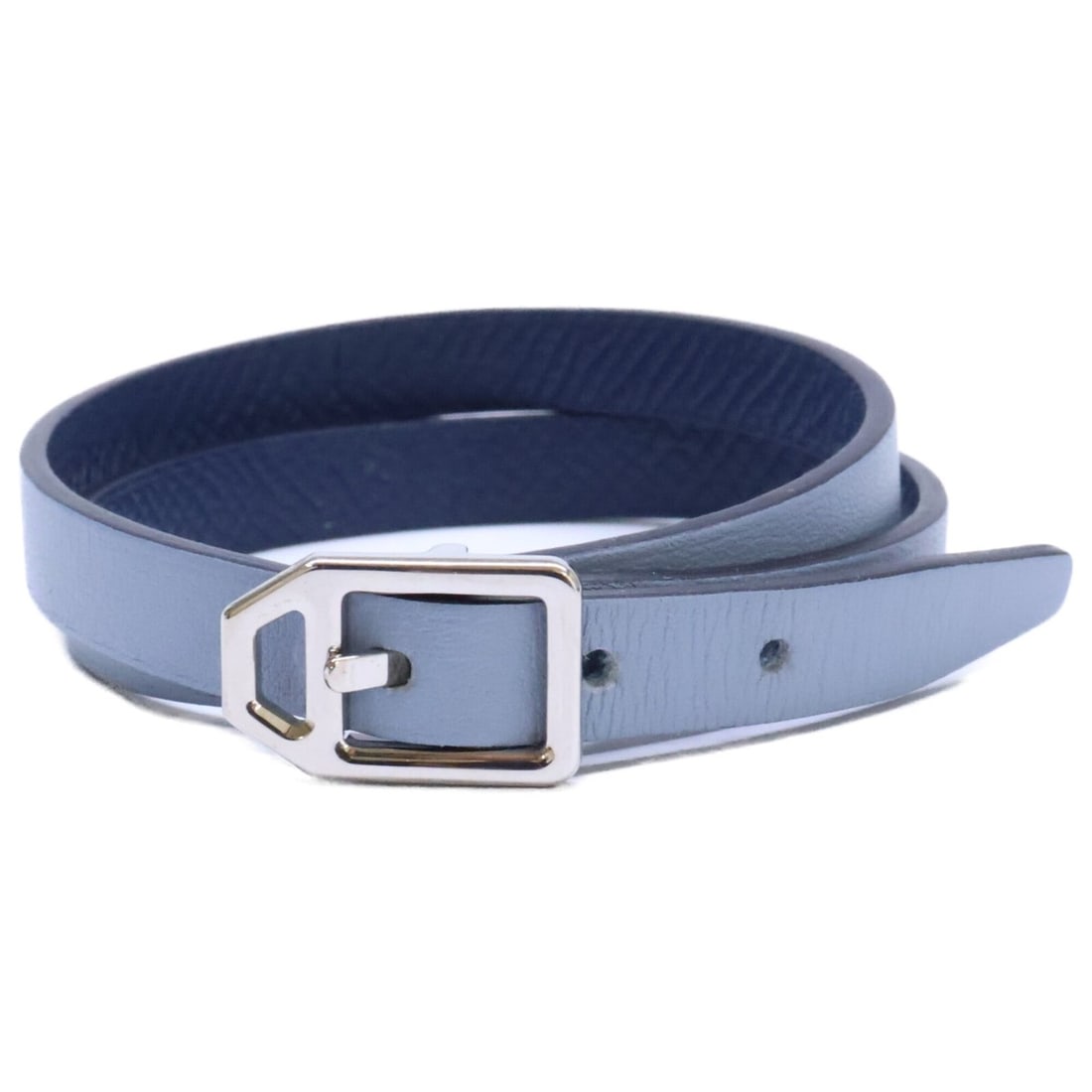 HERMES C-stamp leather double tour bracelet, light blue/navy, men's.: --- Catalog ---Category: SizeLength: 17cm - 17.5cm / 6.69'' - 6.88''Category: DesignType: Charm braceletColor: Light blue, NavyGender: MenMaterial: LeatherCategory: GeneralBrand: Hermes--- Item List -