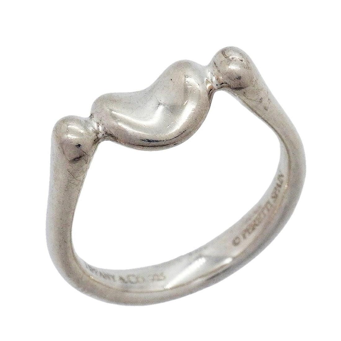 Tiffany & Co. Bean Ring, Sterling Silver 925, Size 8.5, Women's: --- Catalog ---Category: SizeJP Size: 8.5US Size: 4.5Category: DesignType: Band ringGender: WomenMaterial: Silver 925Category: GeneralBrand: Tiffany--- Item List ---Section: ConditionRanking: Rank AB 