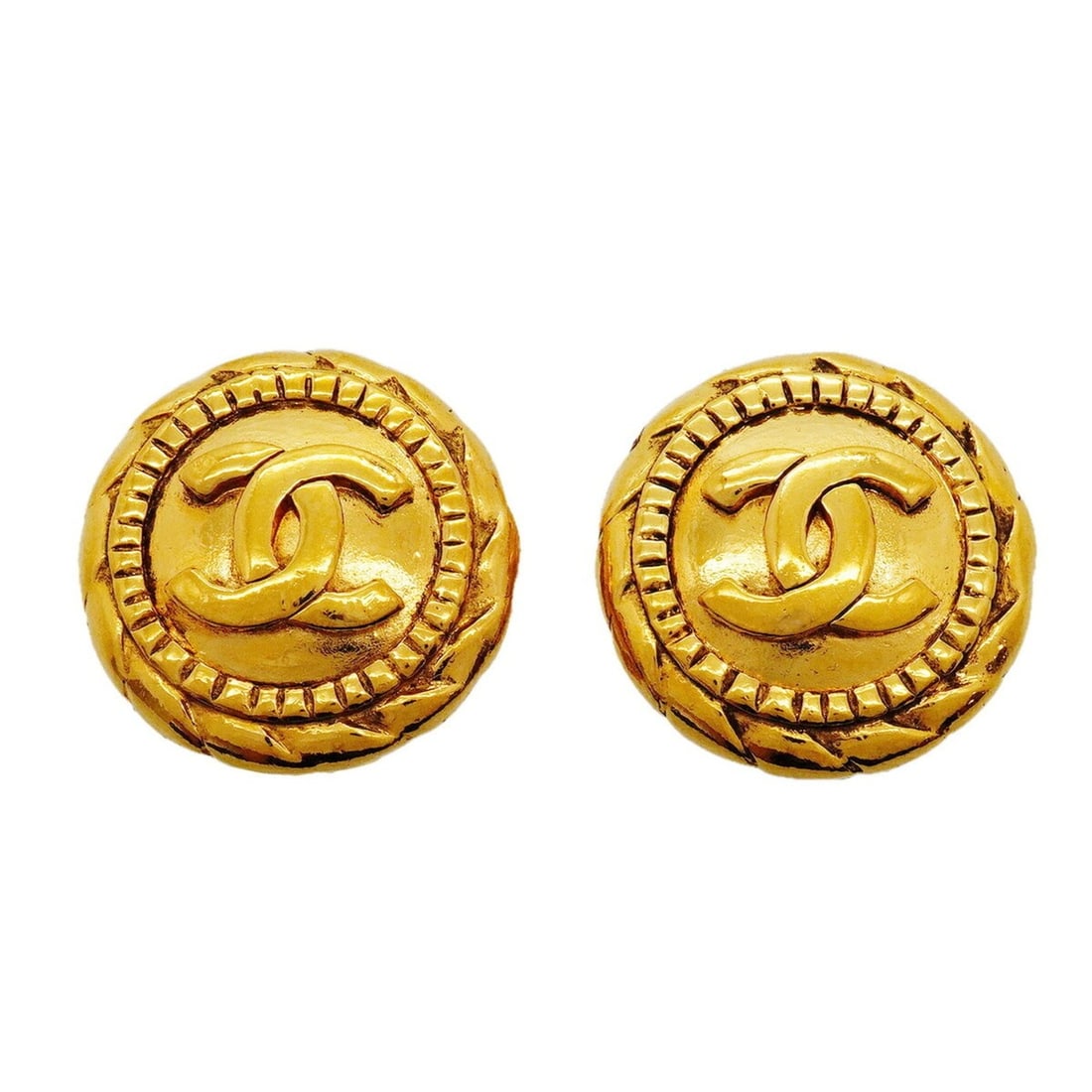 Chanel Earrings, Coco Mark Circle, GP Plated Gold, Women's P3504186: --- Catalog ---Category: SizeSize (HxWxD): 22.50mm x 22.20mm / 0.89'' x 0.87''Category: DesignType: Clip earringsColor: GoldGender: WomenMaterial: Gold platingCategory: GeneralBrand: Chanel--- Item Li