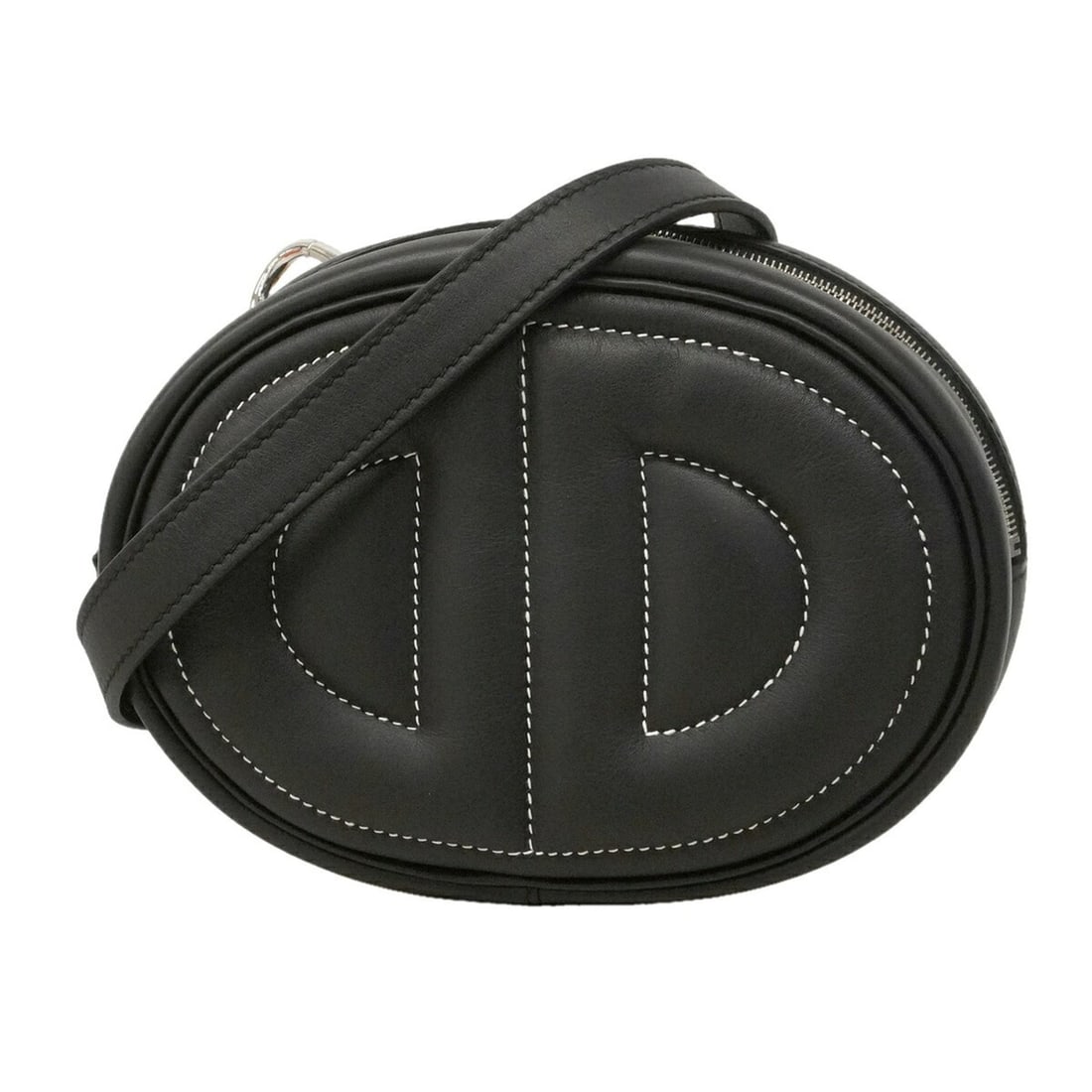 Hermes In the Loop Swift Shoulder Bag, Black, B Stamp, Women's, P3440205: --- Catalog ---Category: SizeSize (HxWxD): 14cm x 18cm x 4cm / 5.51'' x 7.08'' x 1.57''Category: DesignType: Shoulder bagColor: BlackGender: WomenMaterial: Swift leather Hardware Color: SilverCategory