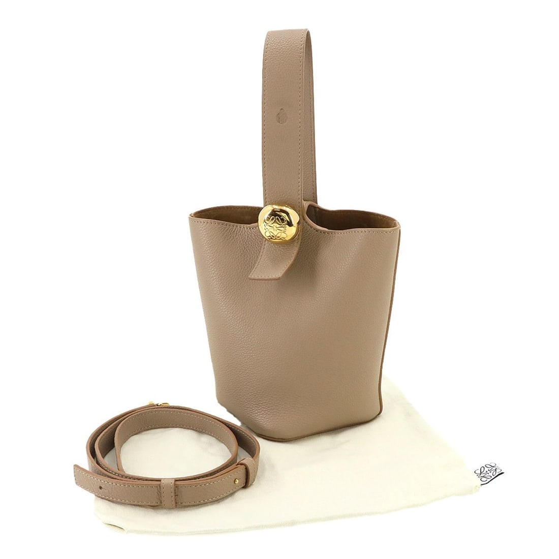LOEWE Pebble Bucket Bag Mini 2-way Handbag Shoulder Leather Sand AANBBBMX02 Gold Hardware: --- Catalog ---Category: SizeWeight: 385g / 13.58oz.Size (HxWxD): 19.5cm x 16cm x 15.5cm / 7.67'' x 6.29'' x 6.1''Strap Length: 96cm - 130cm / 37.79'' - 51.18''Handle Length: 19cm - 37cm / 7.48'' - 14