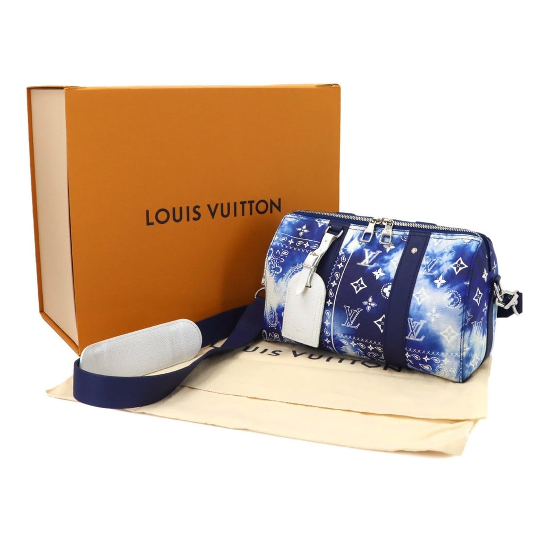 Louis Vuitton Monogram Bandana City Keepall Shoulder Handbag Blue White M20555 RFID: --- Catalog ---Category: SizeWeight: 660g / 1.45lb.Size (HxWxD): 17cm x 27cm x 12cm / 6.69'' x 10.62'' x 4.72''Strap Length: 115cm - 130cm / 45.27'' - 51.18''Category: DesignType: Handbag, Shoulder ba