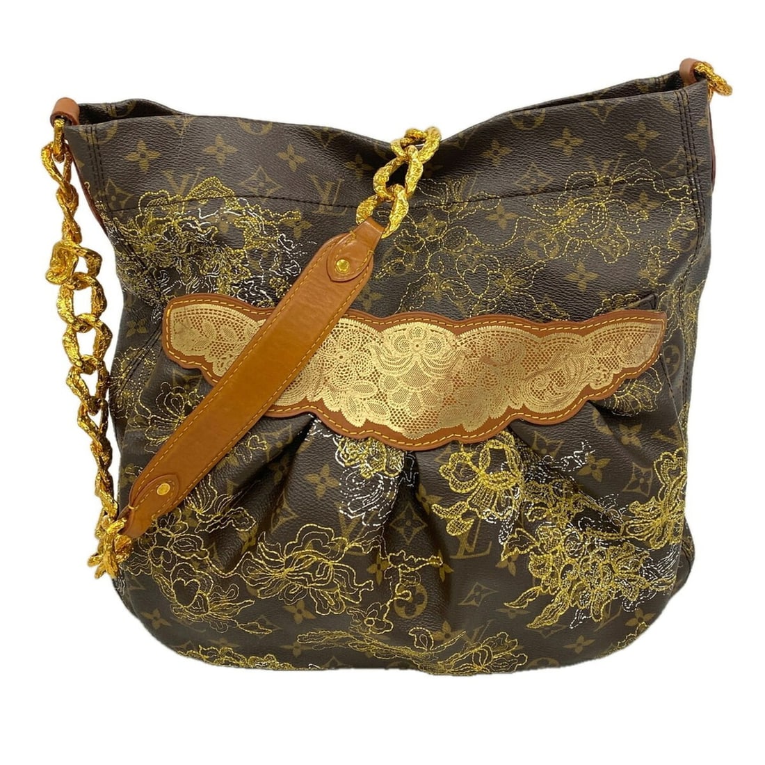 Louis Vuitton Monogram Dentelle Fersen Shoulder Bag M95405 (All Women's): --- Catalog ---Category: SizeSize (HxWxD): 36cm x 39.5cm x 7.5cm / 14.17'' x 15.55'' x 2.95''Category: DesignType: Shoulder bagColor: OrGender: WomenCategory: GeneralMPN: M95405Brand: Louis Vuitton---