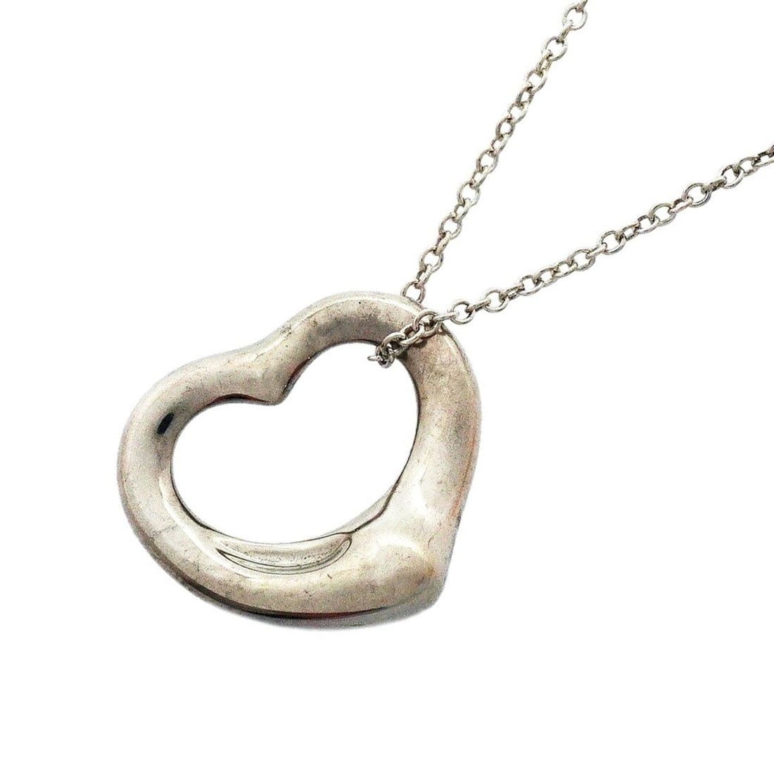 Tiffany & Co. Heart Necklace, Sterling Silver 925, Women's: --- Catalog ---Category: SizePendant Size: 14.3mm x 16mm / 0.56'' x 0.62''Neck Circumference: 40.5 cm / 15.94''Category: DesignGender: WomenMaterial: Silver 925Necklace Type: NecklaceCategory: General
