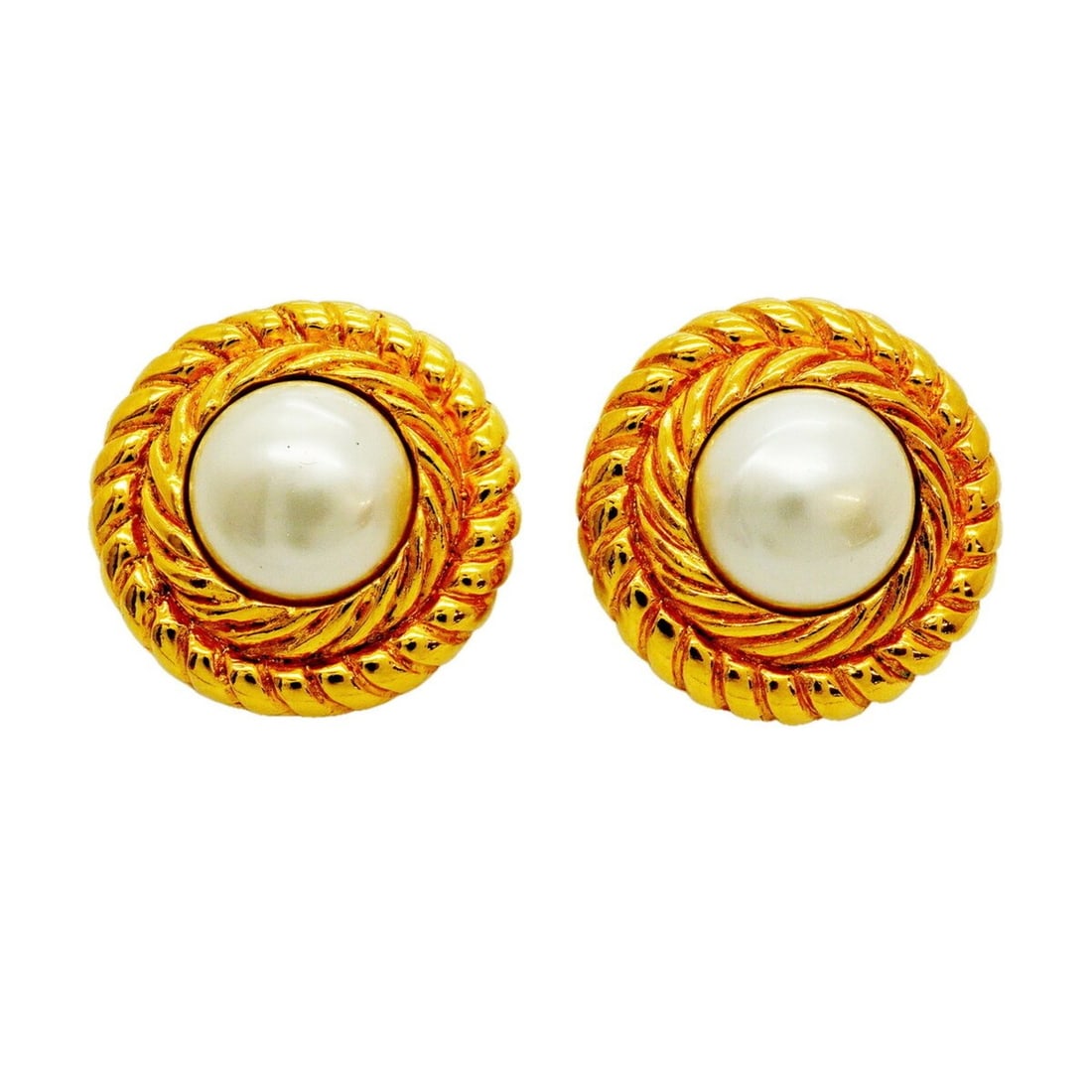 Chanel Circle Earrings, GP Plated, Faux Pearl, Gold, Women's: --- Catalog ---Category: SizeSize (HxWxD): 31.20mm x 31.00mm / 1.23'' x 1.22''Category: DesignType: Clip earringsColor: GoldGender: WomenMaterial: Gold platingCategory: GeneralBrand: Chanel--- Item Li