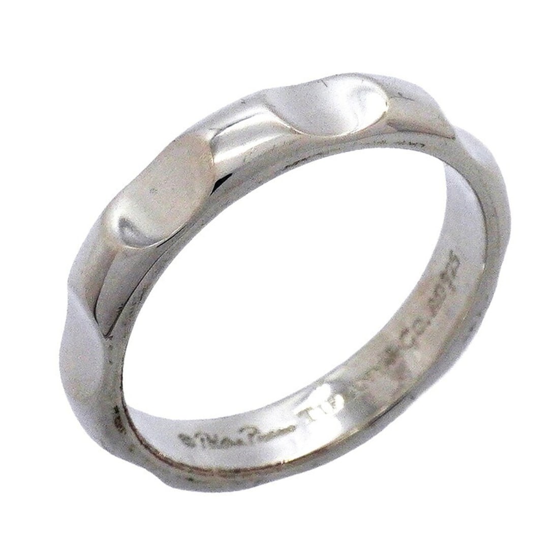 Tiffany & Co. Groove Ring, Sterling Silver 925, Size 12.5 (Women's): --- Catalog ---Category: SizeJP Size: 12.5US Size: 6.5Category: DesignType: Band ringGender: WomenMaterial: Silver 925Category: GeneralBrand: Tiffany--- Item List ---Section: ConditionRanking: Rank AB