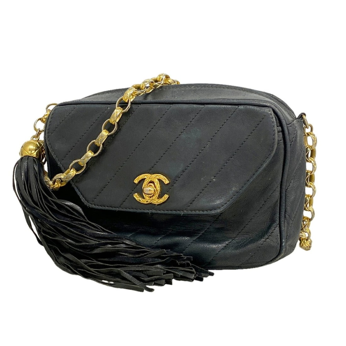 Chanel Shoulder Bag with Chain Strap, Lambskin, Black, Women's: --- Catalog ---Category: SizeSize (HxWxD): 12.5cm x 18.5cm x 7.5cm / 4.92'' x 7.28'' x 2.95''Category: DesignType: Shoulder bagColor: BlackGender: WomenMaterial: Leather Hardware Color: GoldLeather/Fu