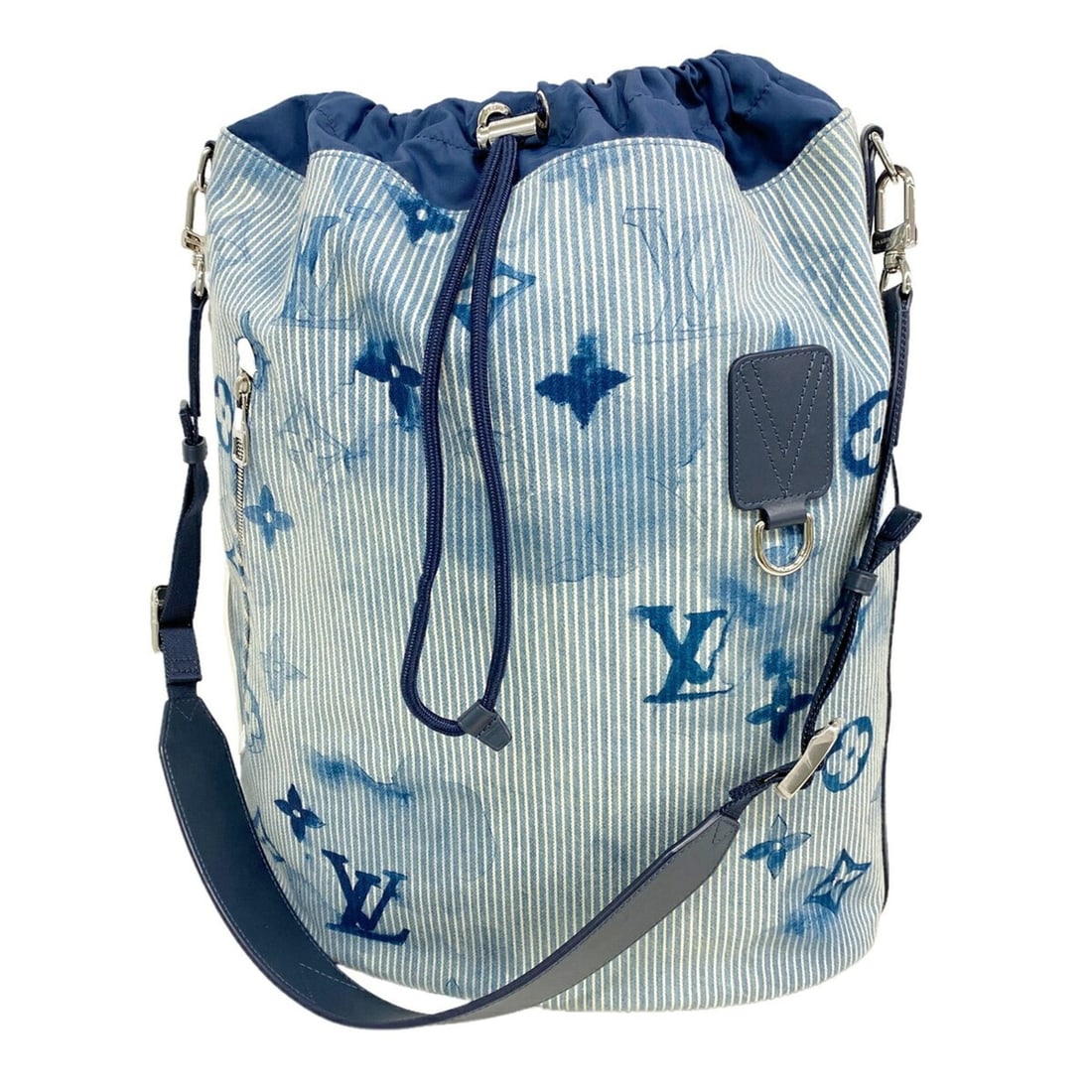 Louis Vuitton Monogram Watercolor Sac Marin Shoulder Bag M57838 Blue Men's: --- Catalog ---Category: SizeSize (HxWxD): 44cm x 37.5cm x 20.5cm / 17.32'' x 14.76'' x 8.07''Category: DesignType: Shoulder bagColor: BlueGender: MenCategory: GeneralMPN: M57838Brand: Louis Vuitton--