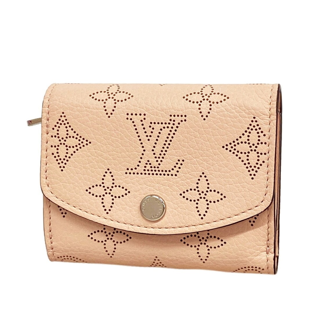 Louis Vuitton Mahina Portefeuille Iris XS Tri-fold Wallet M67499 Magnolia (Women's): --- Catalog ---Category: SizeSize (HxWxD): 8cm x 10cm x 2.5cm / 3.14'' x 3.93'' x 0.98''Category: DesignType: Wallet (tri-fold)Color: MagnoliaGender: WomenCategory: GeneralMPN: M67499Brand: Louis Vuit