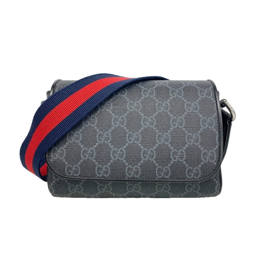 Gucci GG Supreme Shoulder Bag 791741 Black (Men's & Women's): --- Catalog ---Category: SizeSize (HxWxD): 14cm x 17.5cm x 6cm / 5.51'' x 6.88'' x 2.36''Category: DesignType: Shoulder bagColor: BlackGender: Men,WomenMaterial: PVC Hardware Color: SilverCategory: Ge