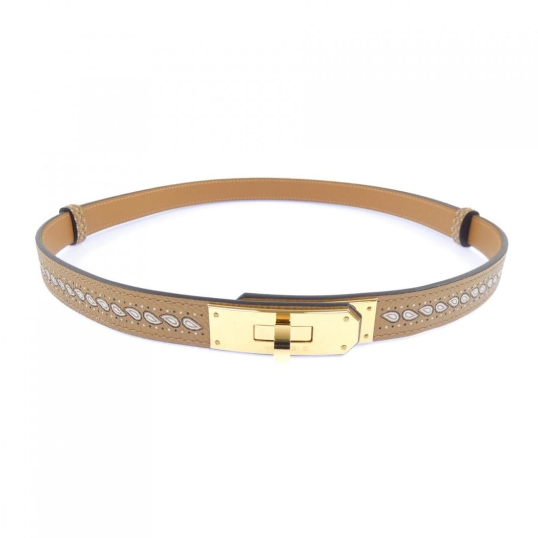 Hermes HERMES Bandana Kelly 18mm Belt: --- Catalog ---Category: SizeWidth: 1.5cm / 0.59''Length: 53.5cm - 100cm / 21.06'' - 39.36''Category: DesignType: Standard beltColor: BrownGender: WomenCategory: GeneralLine: KellyBrand: Hermes--- Ite
