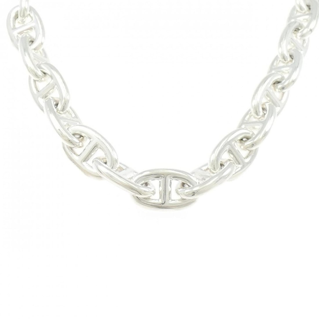 Hermes Hermès Chaine d'Ancre MM Necklace: --- Catalog ---Category: SizeNeck Circumference: 42 cm / 16.53''Category: DesignGender: WomenMaterial: Silver 925Necklace Type: NecklaceCategory: GeneralBrand: Hermes--- Item List ---Section: Conditio