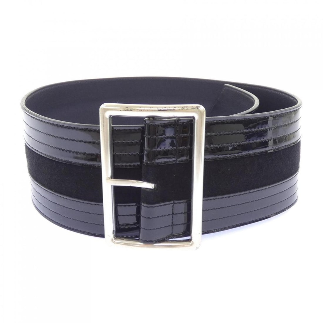 Saint Laurent 592869 Belt: --- Catalog ---Category: SizeLength: 86cm / 33.85''Category: DesignType: Standard beltColor: BlackGender: WomenCategory: GeneralMPN: 592869Brand: Saint Laurent--- Item List ---Section:
