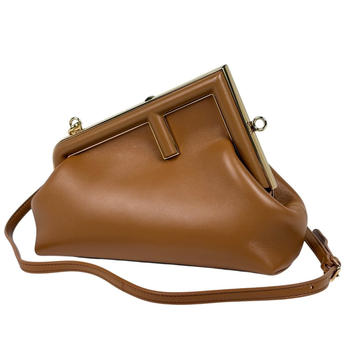 Fendi FENDI Shoulder Bag First Small 2WAY Leather Brown 8BP129 Women's: --- Catalog ---Category: SizeSize (HxWxD): 17cm x 24cm x 9cm / 6.69'' x 9.44'' x 3.54''Category: DesignType: Shoulder bagColor: BrownGender: WomenMaterial: Leather Category: GeneralBrand: Fendi--- Ite